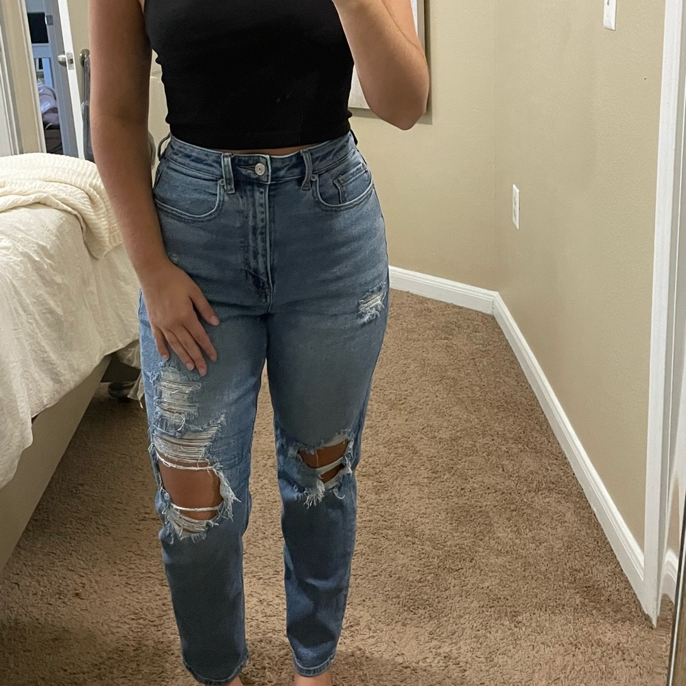 American Eagle high-rise mom jeans